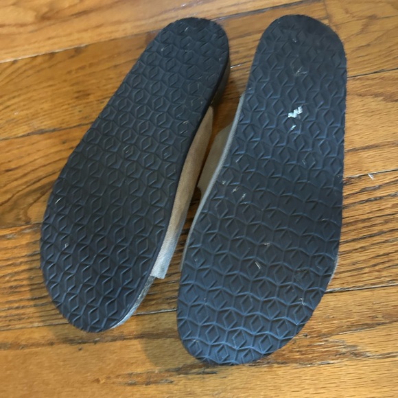 Universal thread sandals - Picture 2 of 3